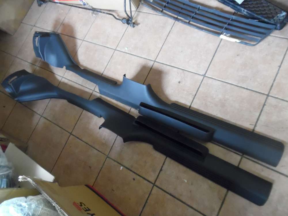 Opel Corsa C Einstigsleiste Verkleidung Abdeckung Einstieg 9114823 / 9114824