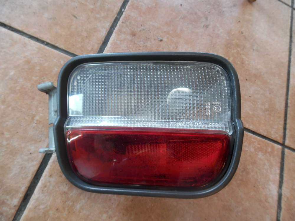 Honda CR-V Bj 2000 Blende Reflektor Signallicht für Stoßstange hinten Rechts