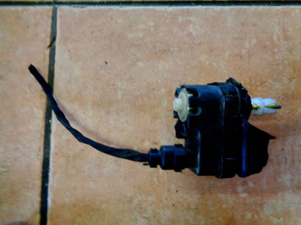 Hyundai Accent MC Bj:07 Scheinwerfer Stellmotor Motor LWR 