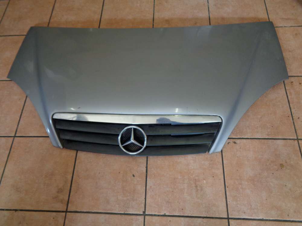 Mercedes A-Klasse W168 Motorhaube mit Grill und Emblem silber : 706