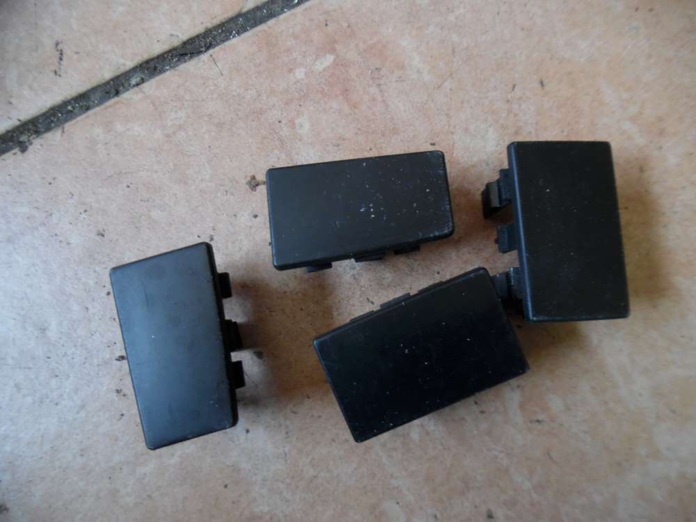 VW Passat 3B Bj.2000 Schalterblende Blende Mitte Schalter 3B0858179