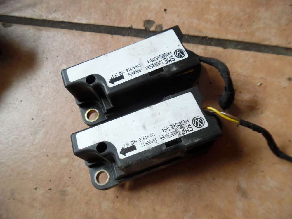 VW Passat 3B Crashsensor Prallsensor 1J0909606N