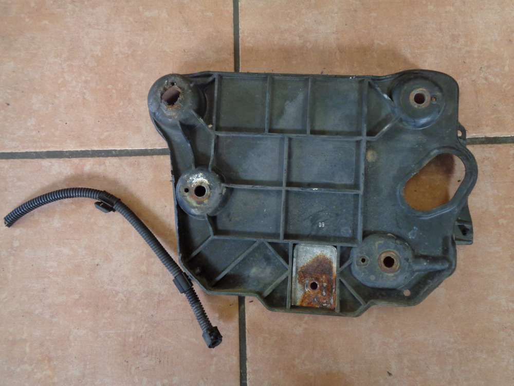 VW Lupo Batteriehalter Halter 6N0804825