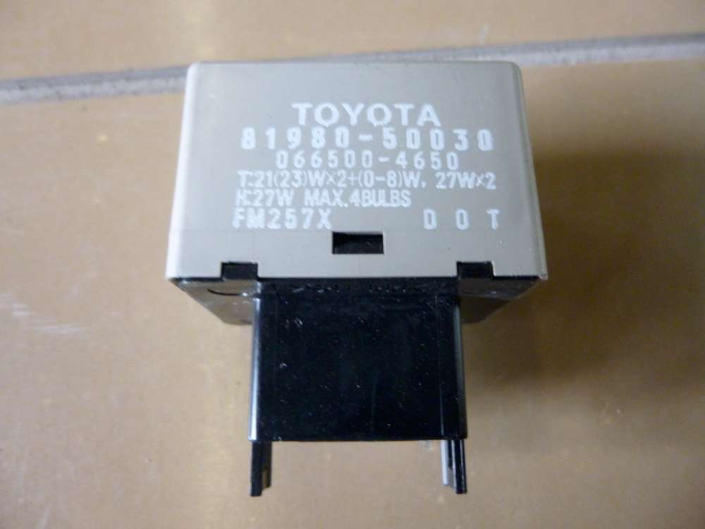 Toyota Yaris Verso  Relais 81980-50030