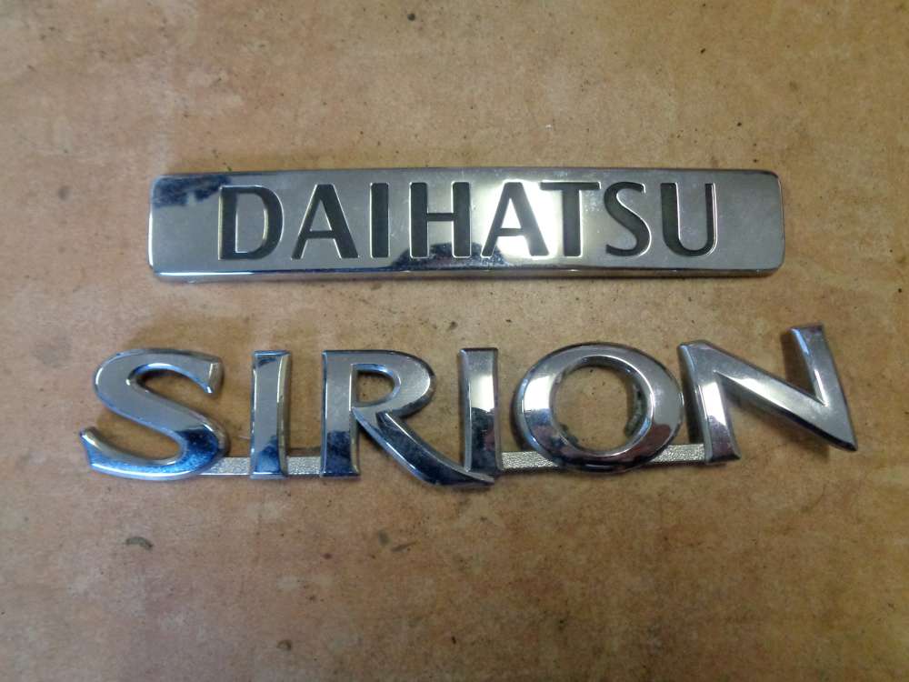 Daihatsu Sirion M3 Embleme Hinten