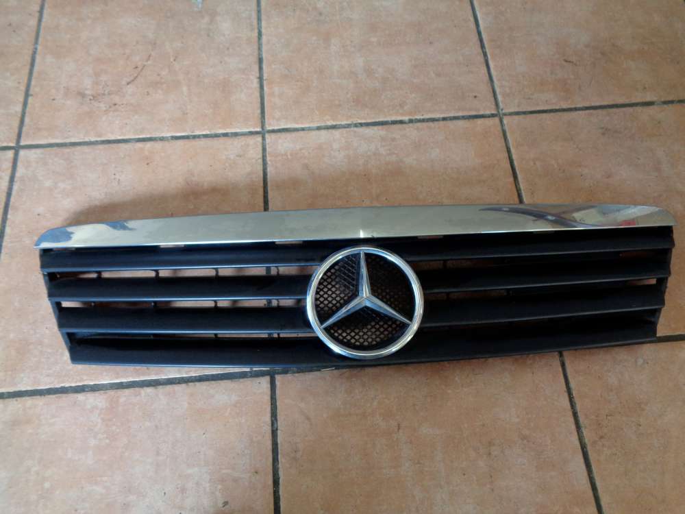 Mercedes W168 A-Klasse Kühlergrill Frontgrill Grill A1688801483