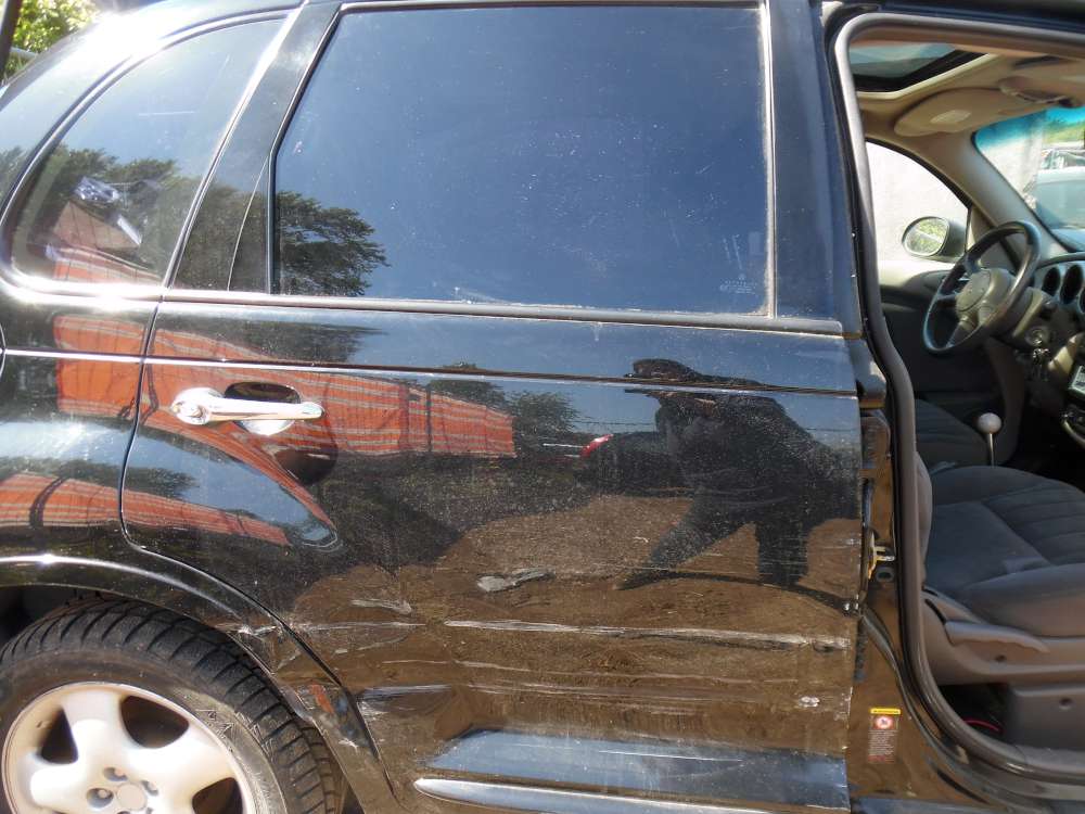 Chrysler PT-Cruiser Tür Hinten Rechts Farbe : schwarz 