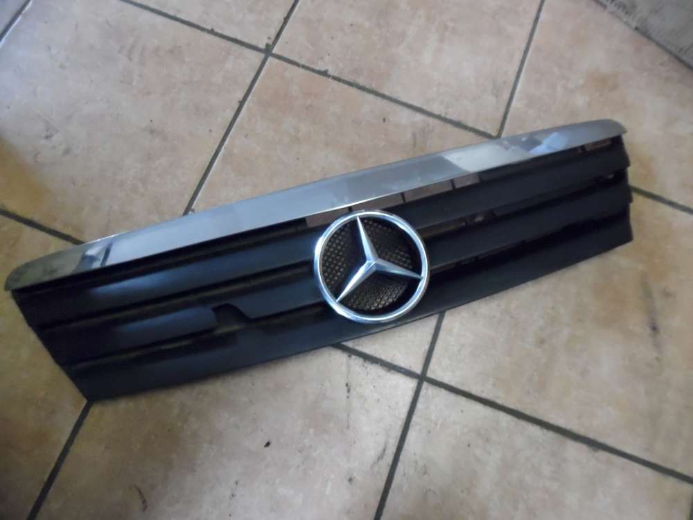 Mercedes Benz A-Klasse W168 A160 Kühlergrill Frontgrill 1688800183