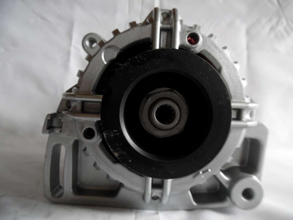  Lichtmaschine Generator 160A Renault 0124225068 Bosch 231003659R