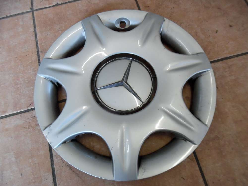 Mercedes Radkappe 15-Zoll  2104010224 