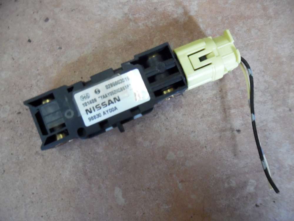 Nissan Micra K12 Airbag crash sensor 98830AY00A 0285003019