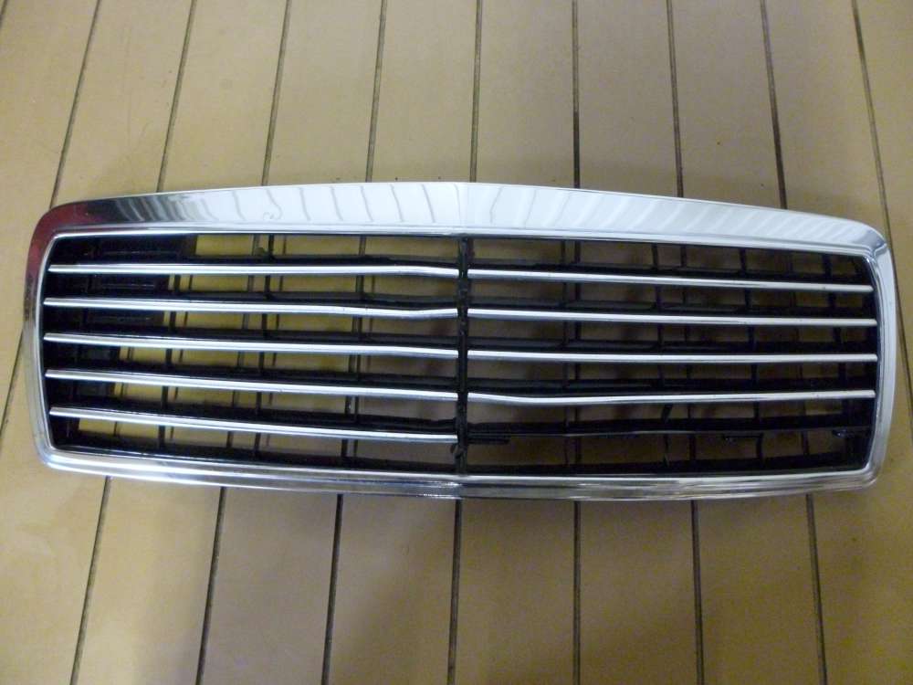 Mercedes-Benz E-Klasse W210 Khlergrill Grill 2108880123