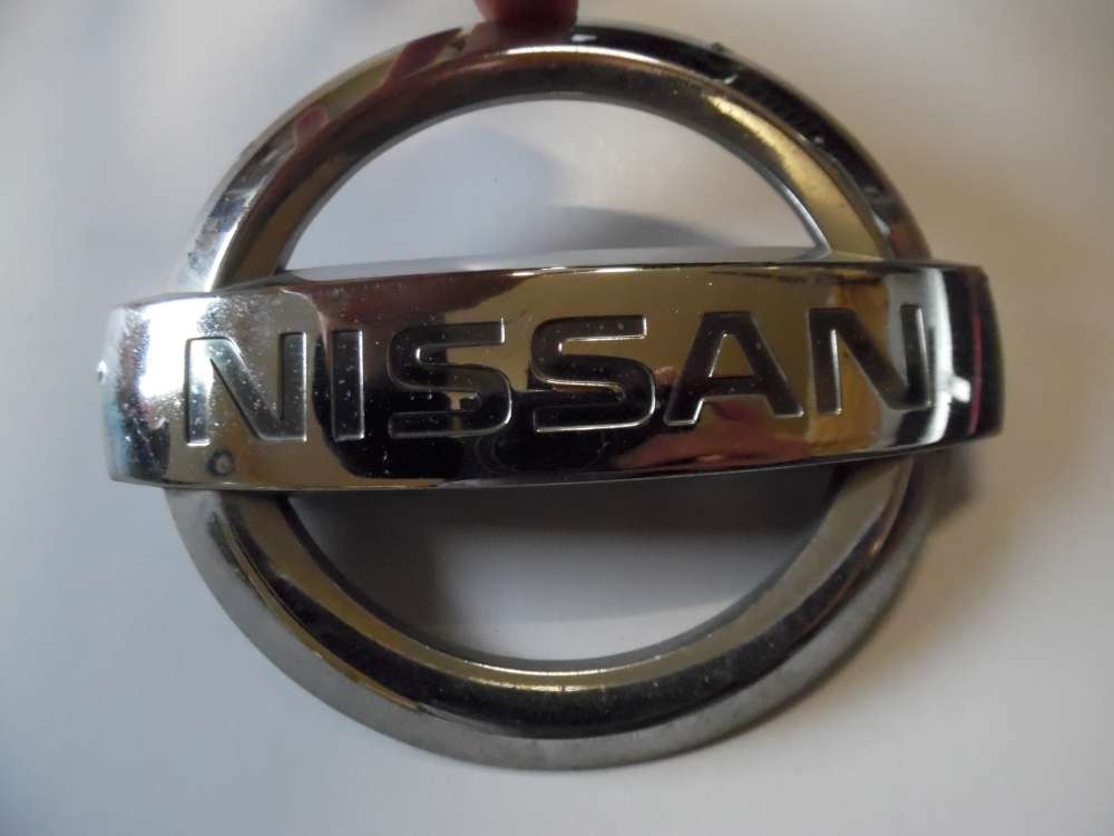 Nissan pixo Emblem