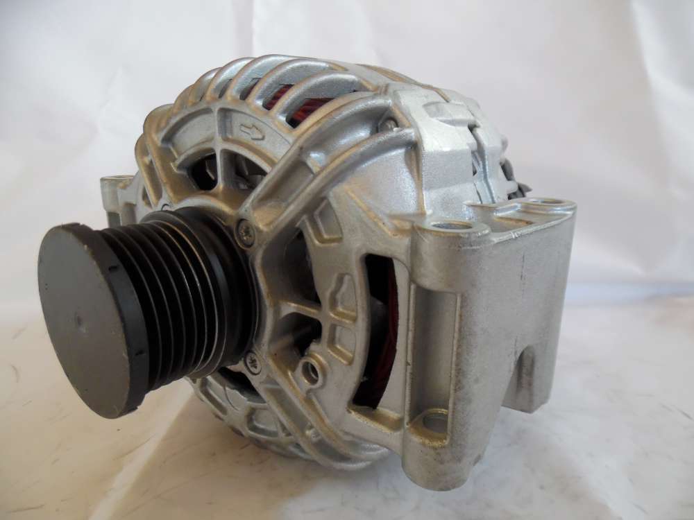  Lichtmaschine Generator 150A Bosch Chrysler PT Cruiser  2.2 CRD 0124615042 A0131545802