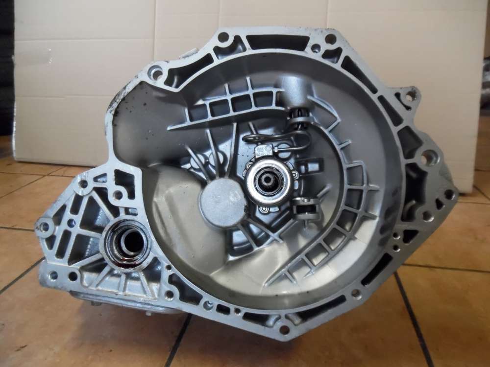 Opel Vectra B Getriebe Schaltgetriebe GM:90522510 / 90400206