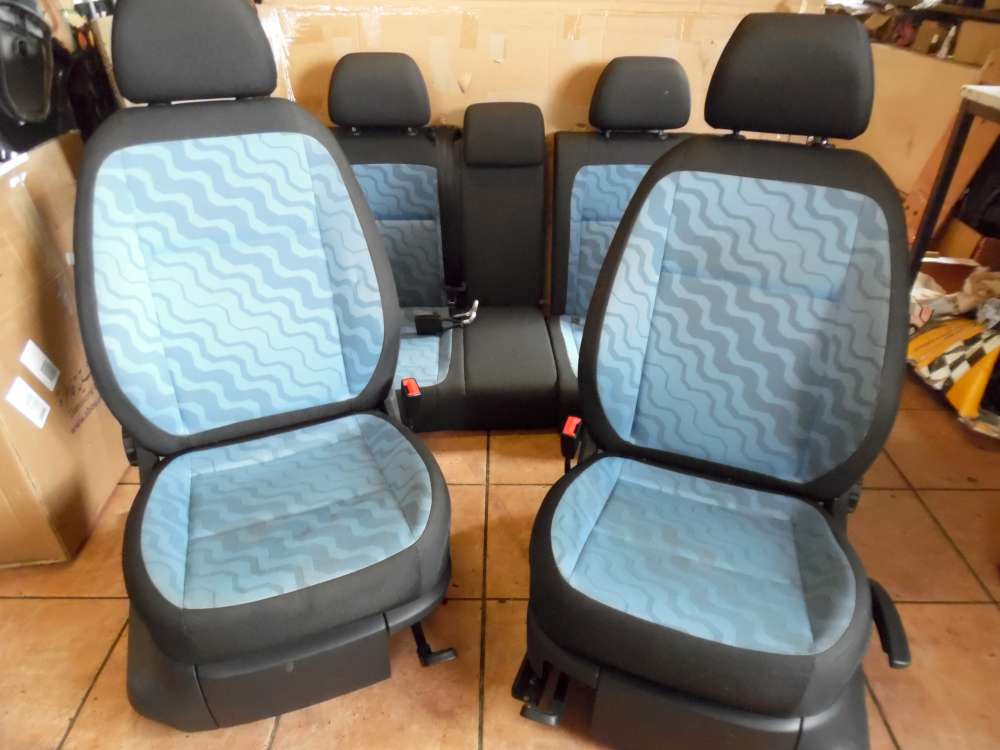 Skoda Fabia II Limousine Sitze Innenausstattung Stoff