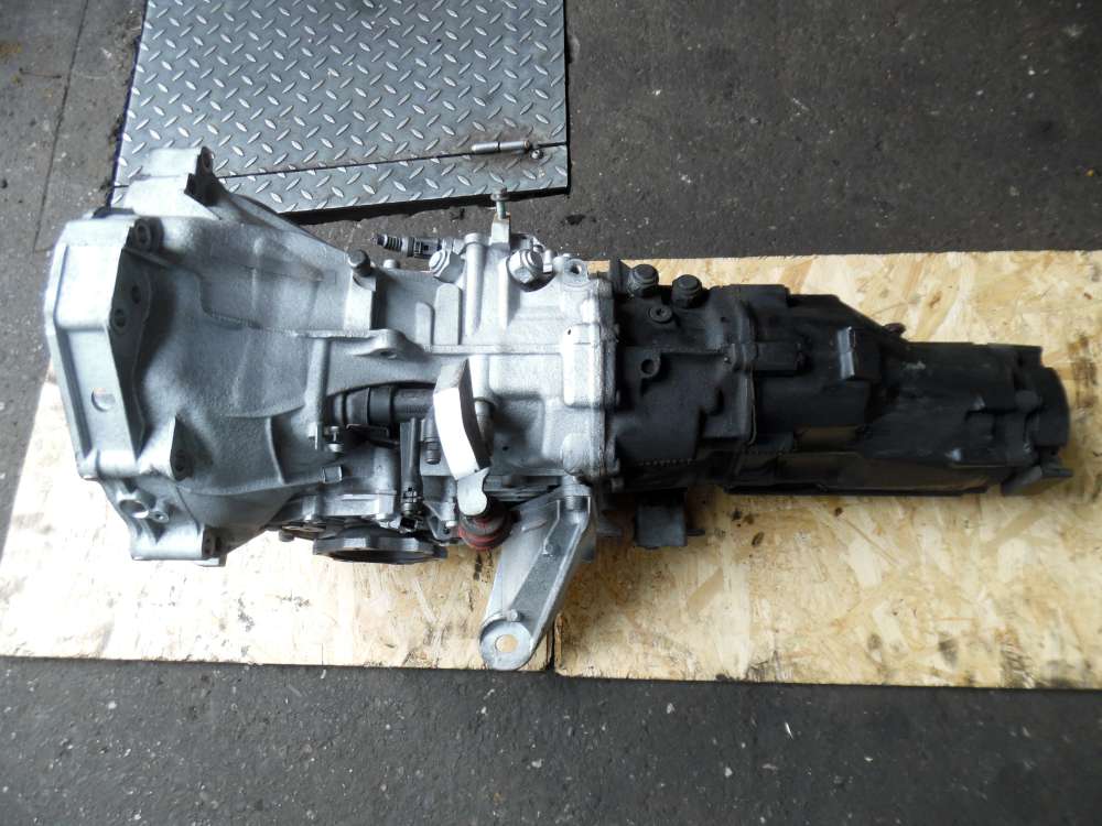 Audi A6 4B 2.5TDI Getriebe Schaltgetriebe FTL 6-Gang Quattro 01E300048D