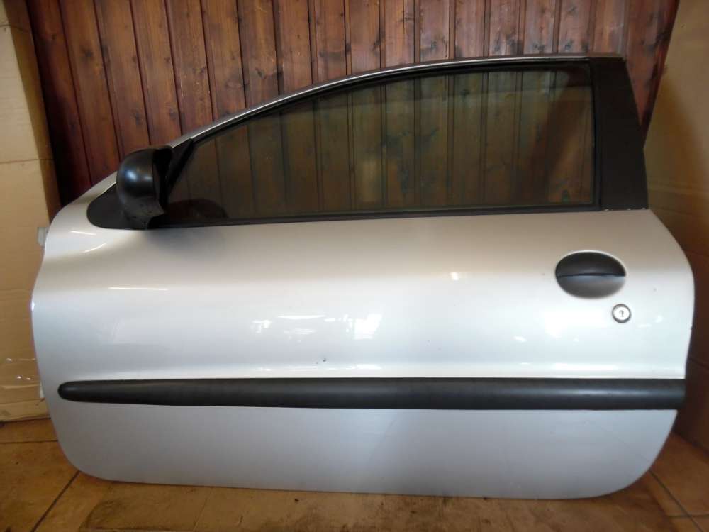 Peugeot 206 3-Türer Tür Vorne Links grau Farbcod : EYCC