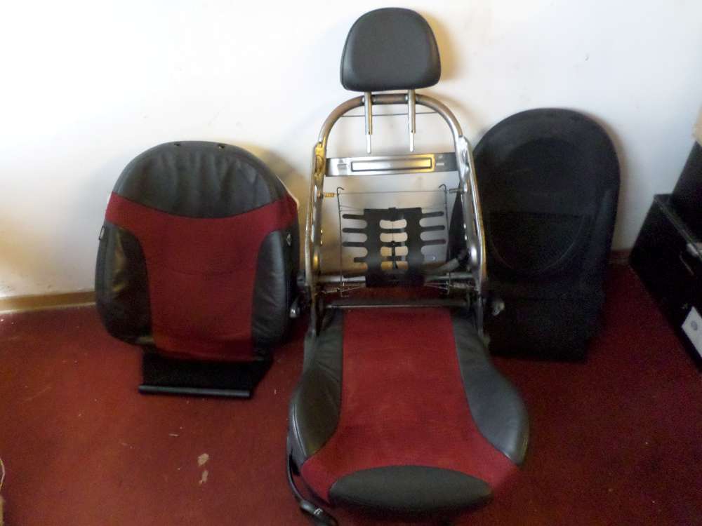 Mini Cooper Beifahrersitz vorne rechts  Farbe: grau/rot Leder Sitze 