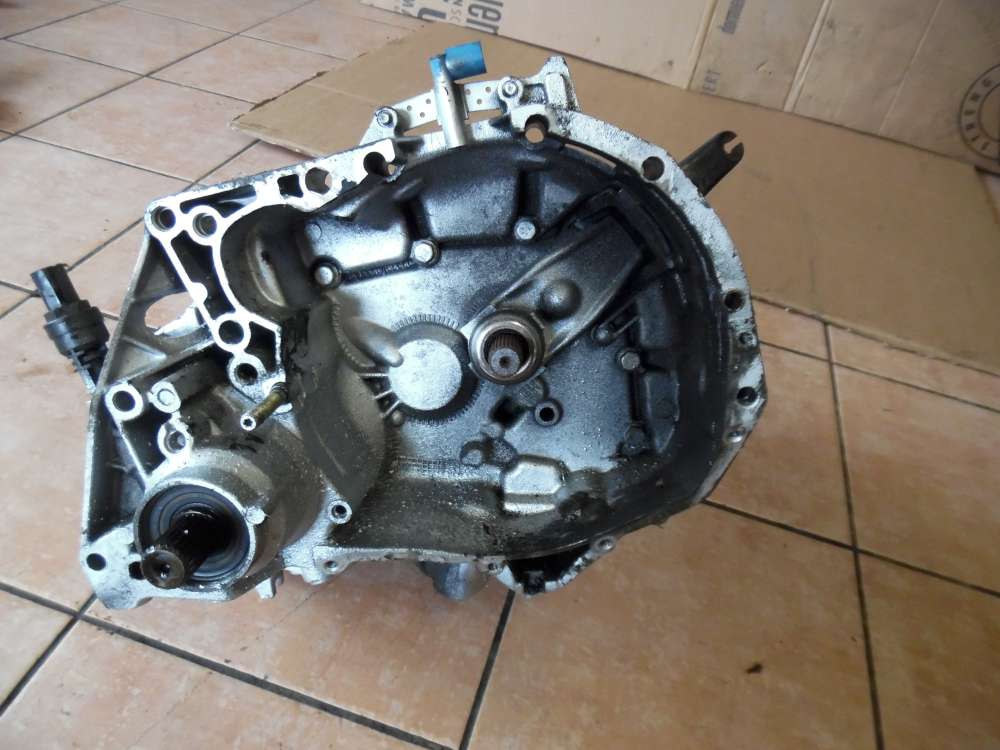 Renault Kangoo KC Schaltgetriebe Getriebe 5-gang 7700598840