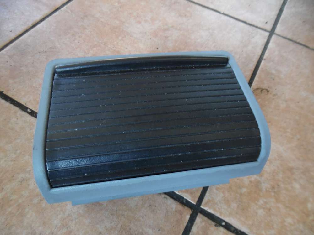 BMW E46 320d Aschenbecher Aschebehälter Hinten 8225986