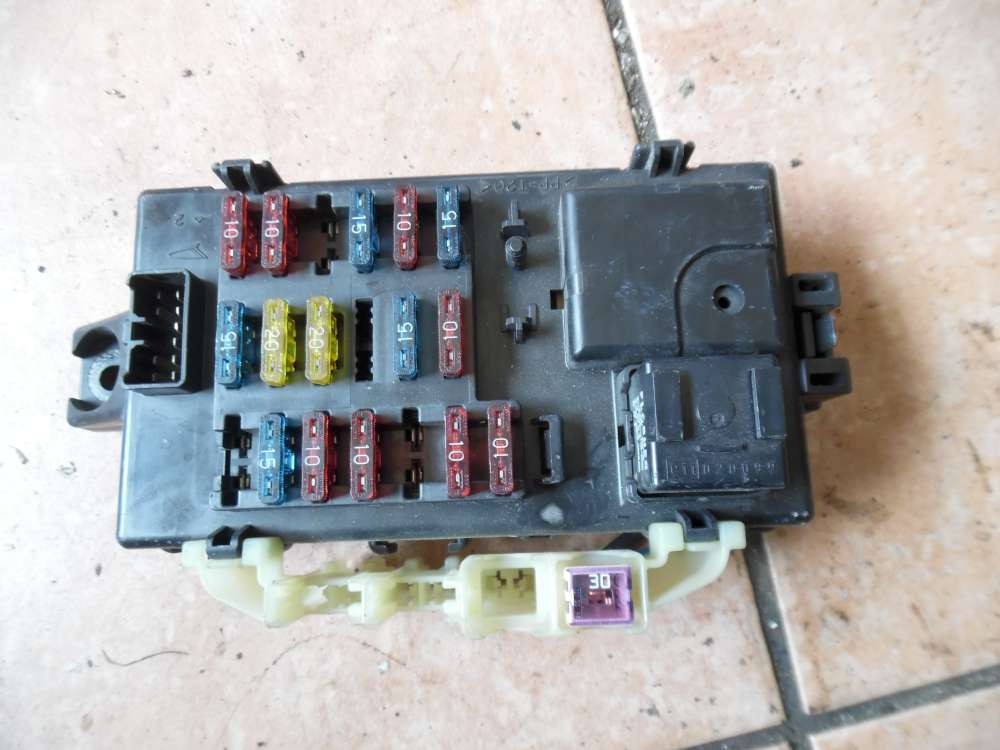 Mazda 626 Sicherungskasten Steuerger�t 82600-97405