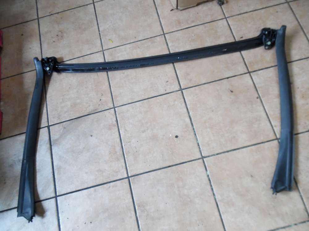 VW Golf III / IV Cabrio Dichtung Verdeckdichtung Windschutzscheibe 1E0871349