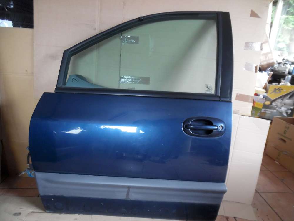 Chrysler Voyager III Tür Vorne Links Patriot Blau : PB7