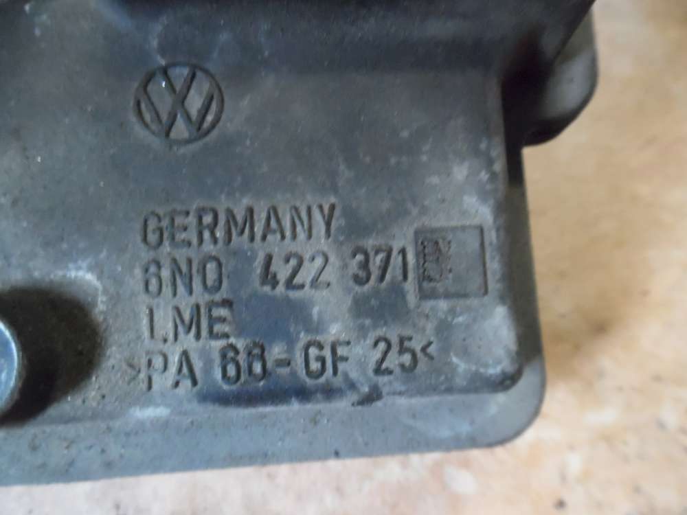 VW Polo 6N Batteriehalter Halter 6N0804825