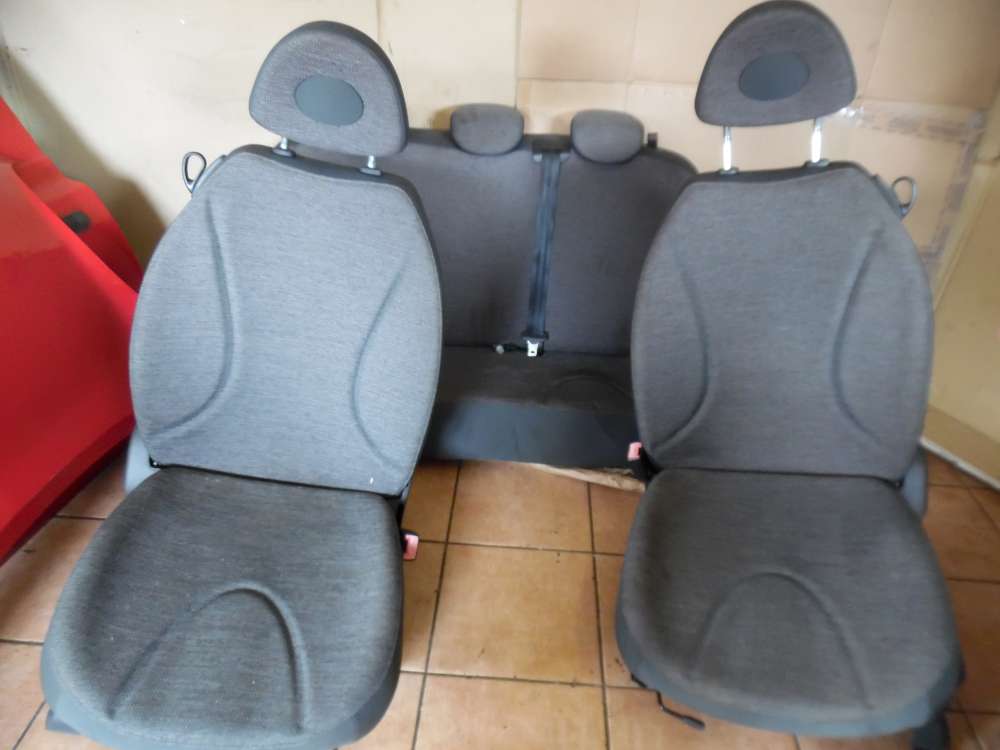 Nissan Micra K12 3-Türer Sitze Innenausstattung Stoff 