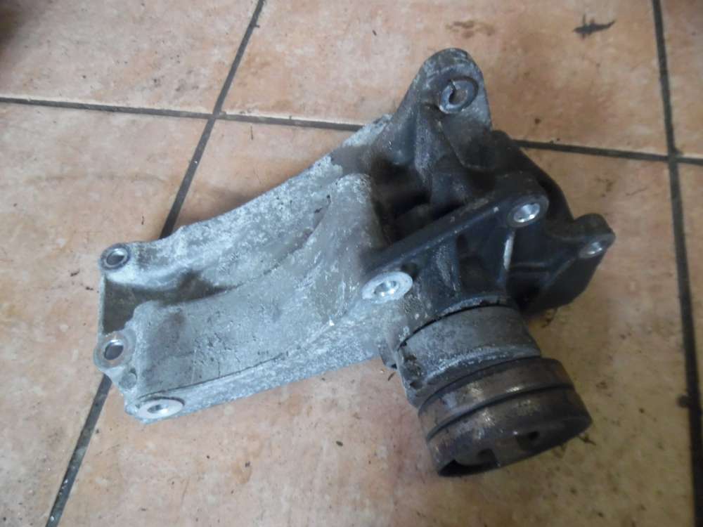 VW Polo 6N 1,0L Lichtmaschinehalter Halterung 030145169