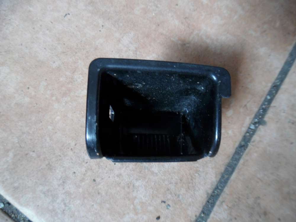 Mercedes-Benz W168 Aschenbecher Ascher 1688100133