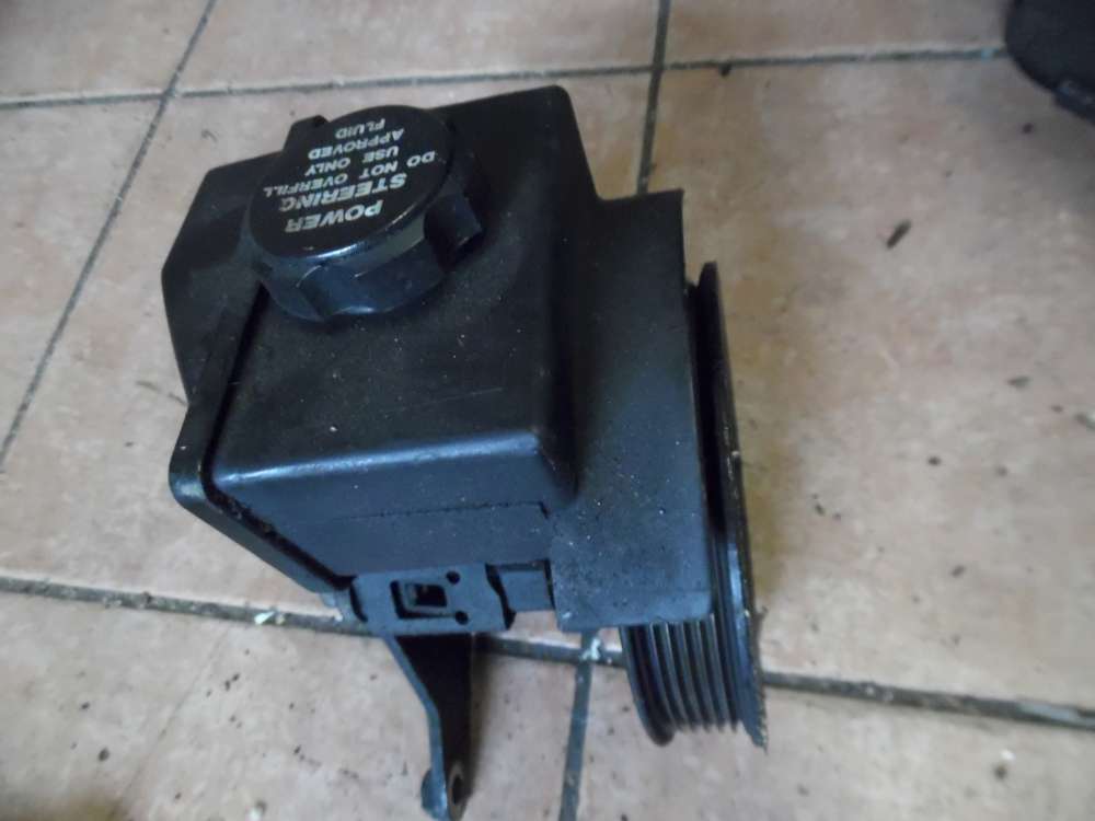 Volvo 850 2,5L Servopumpe Hydraulikpumpe 3546907