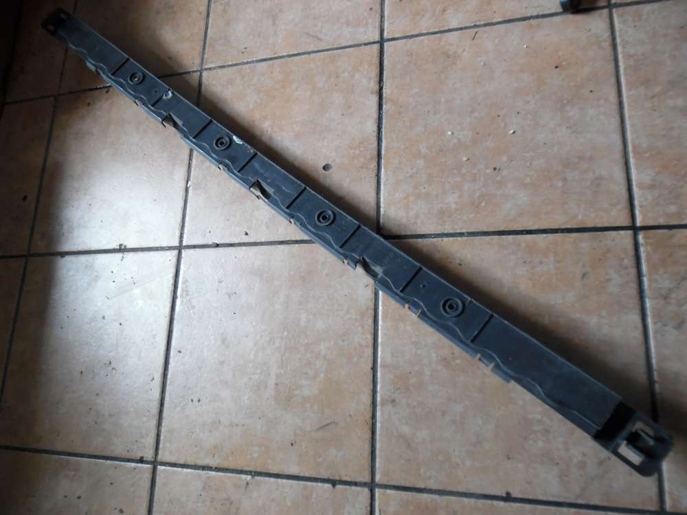 VW Polo 9N Stostangenhalter Halter Hinten Mitte 6Q6807863