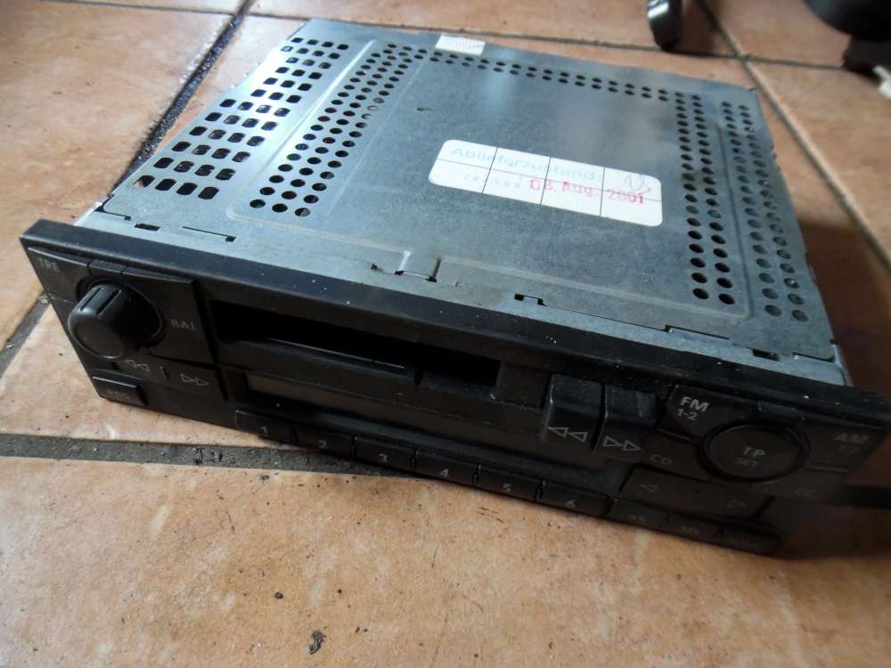 VW Polo 9N Kassettenradio Autoradio 1J0035152
