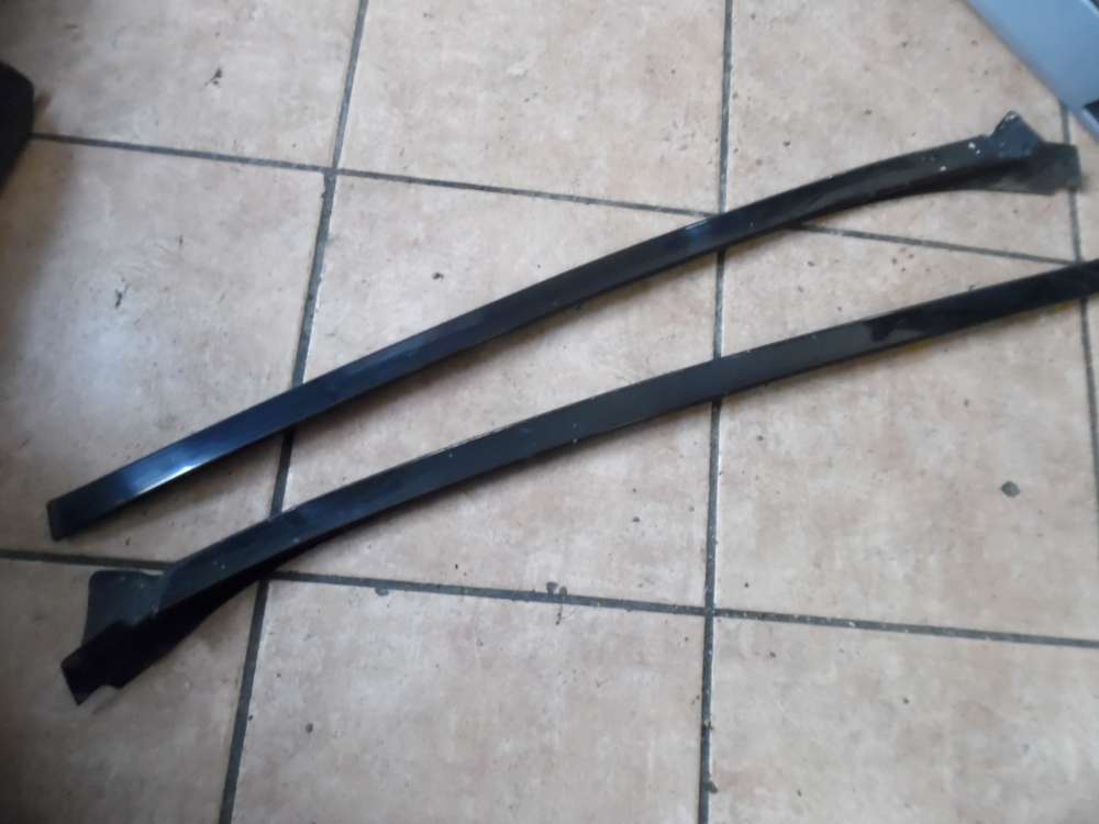 Mercedes-Benz E-Klasse W212 Abschlussleiste Frontscheibe 2126900982 / 2126901082