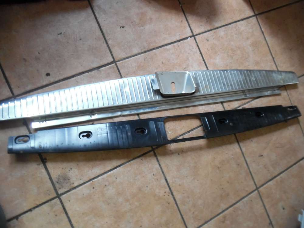 Mercedes-Benz E-Klasse W212 Laderaumkante Verkleidung A2126900027