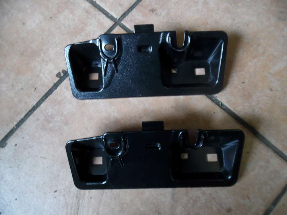 Mercedes-Benz E-Klasse W212 Halterung Haltegriff Hinten A2128151531 