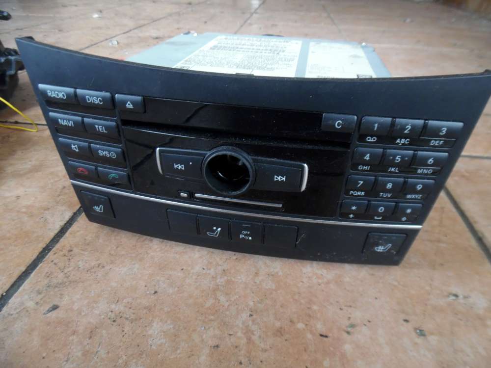 Mercedes-Benz E-Klasse W212 Radio CD-Player Navigationssystem A2129004108 