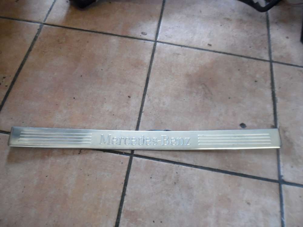 Mercedes-Benz E-Klasse W212 Einstiegsleiste Vorne A2126860936