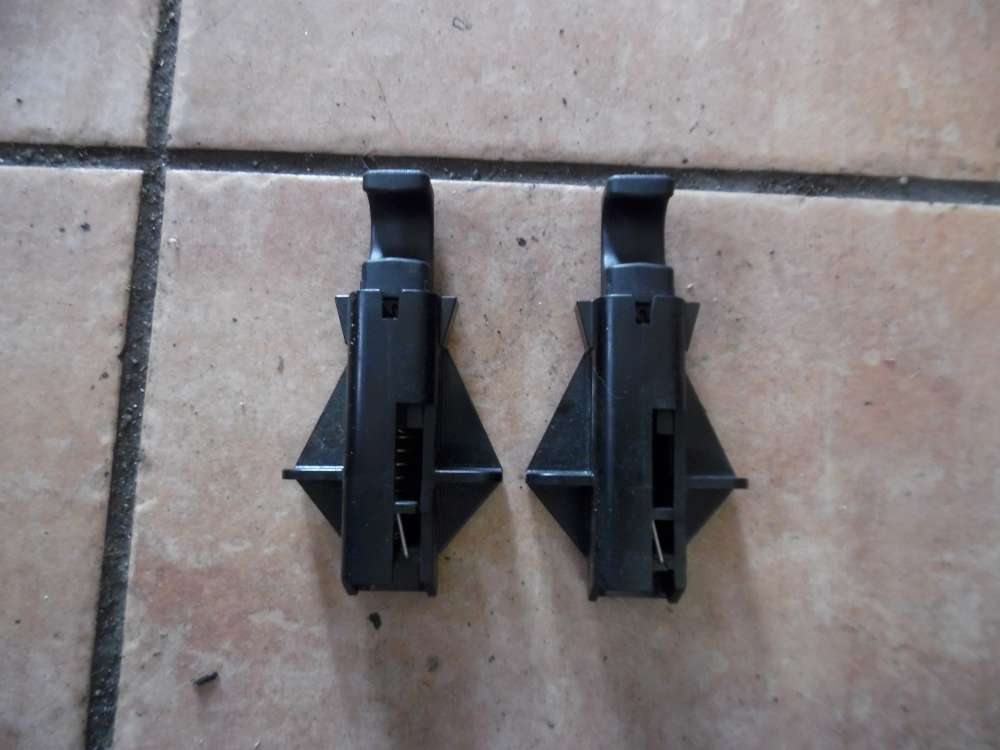 Mercedes-Benz E-Klasse W212 Halter Hacken Kofferraum A2048140001