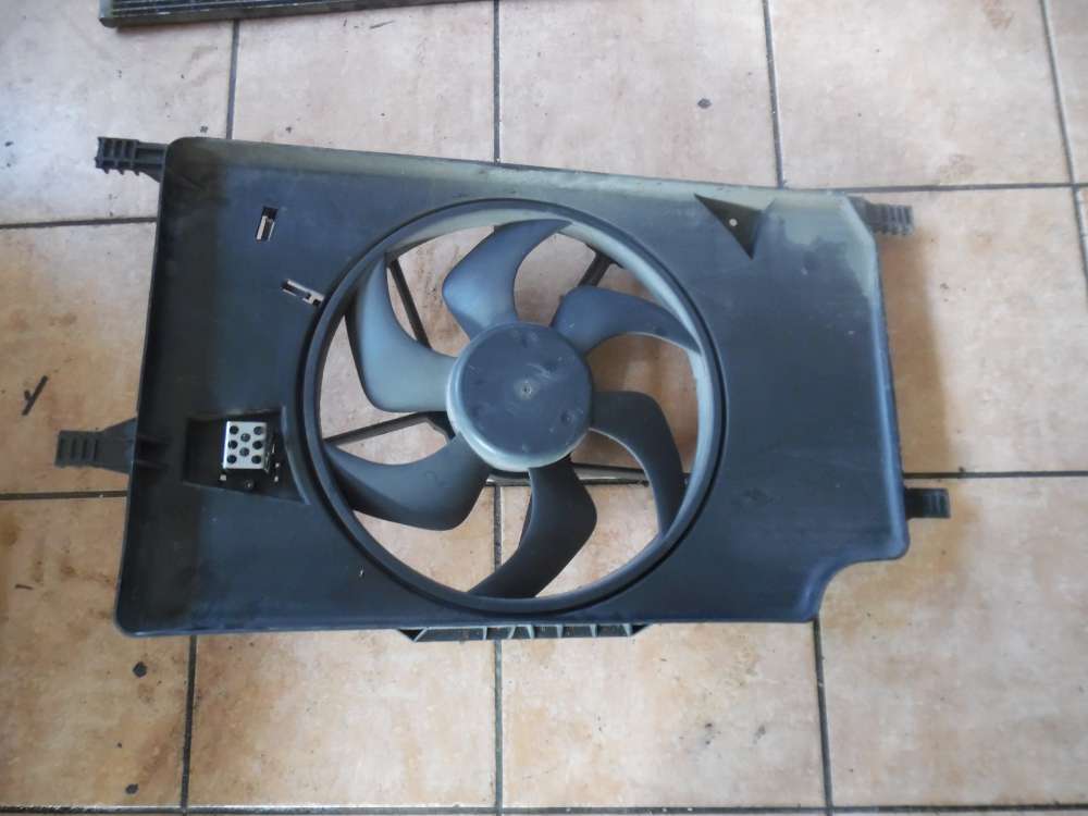 Renault Espace IV Khlerlfter Lftermotor Khler 8200231756