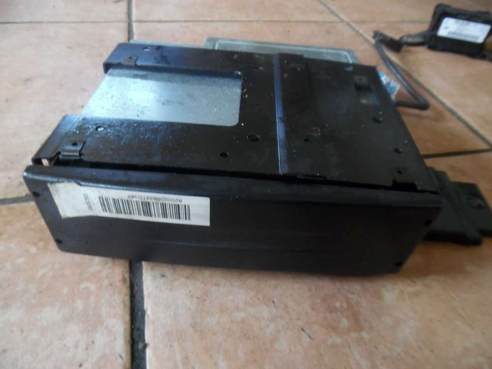 Renault Espace IV Radio Radioeinheit Verstrker 8200205833