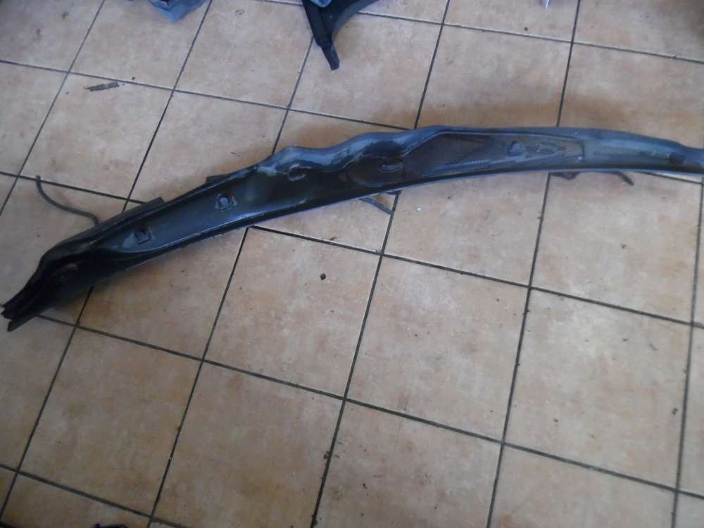 Mercedes-Benz E-Klasse W212 Abdeckung Windlauf A2128300013