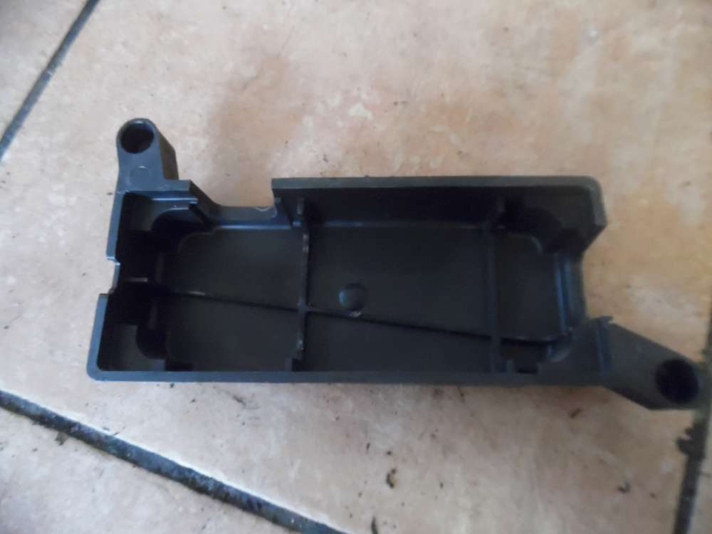 Ford Mondeo II Abdeckung Pollenfilter 2S6H-18N276