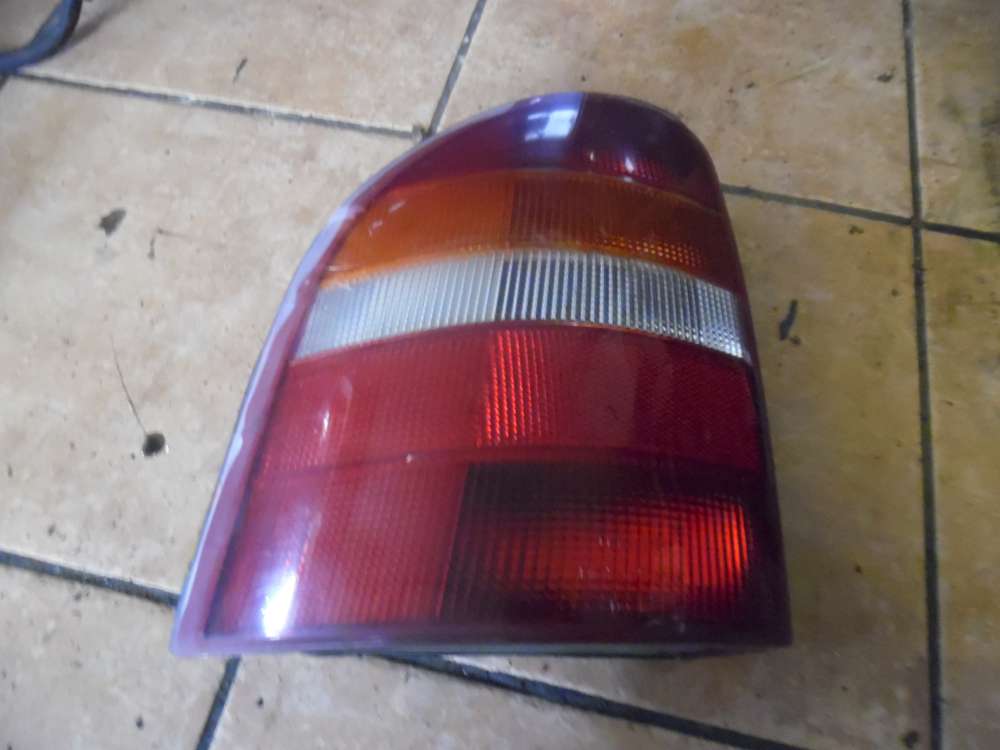 Ford Mondeo II Kombi Rckleuchte Heckleuchte Links