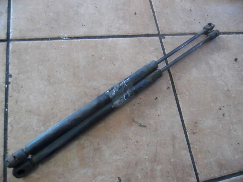 Ford Mondeo II Motorhaubedmpfer 93BB-N406A10 