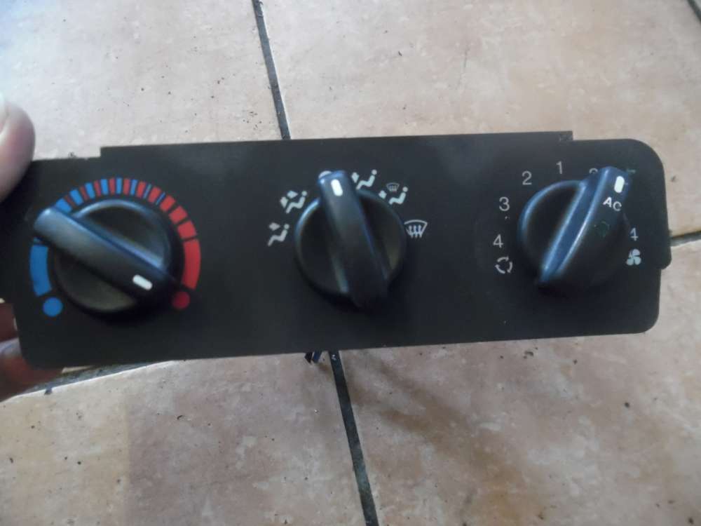 Ford Mondeo II Bedieneinheit Klimaanlage Heizung 93BW18D451A