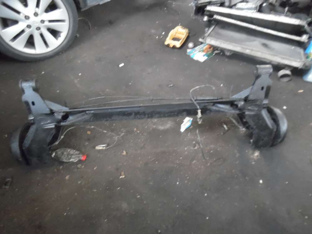 Opel Corsa B Hinterachse Achsschenkel