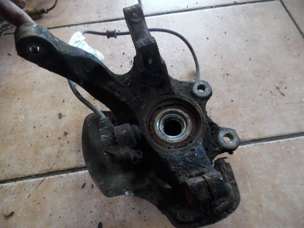 Opel Corsa B Achsschenkel Radnabe Vorne Links